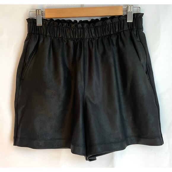 Athleta  Gleam High-Waisted Faux Leather Black Shorts, Sz XS - Picture 4 of 6